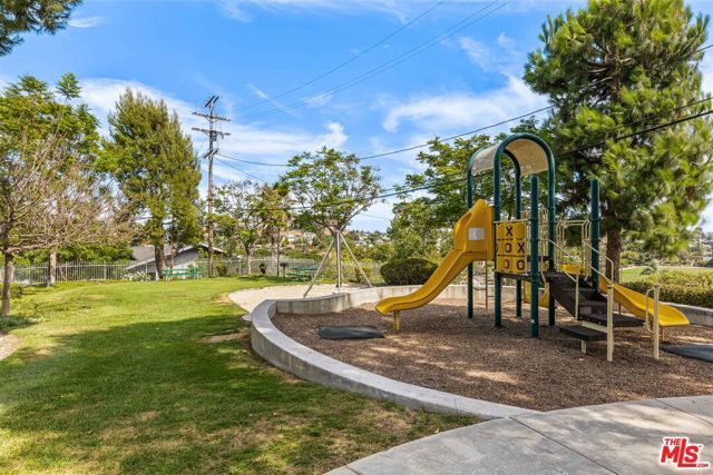 4755 Templeton Street 2115, Los Angeles, CA 90032