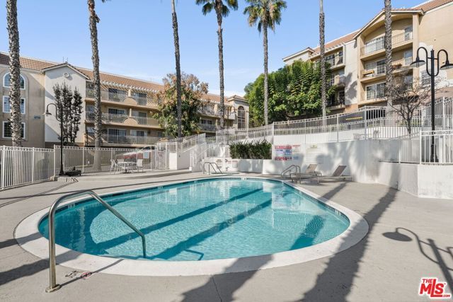 4755 Templeton Street 2115, Los Angeles, CA 90032