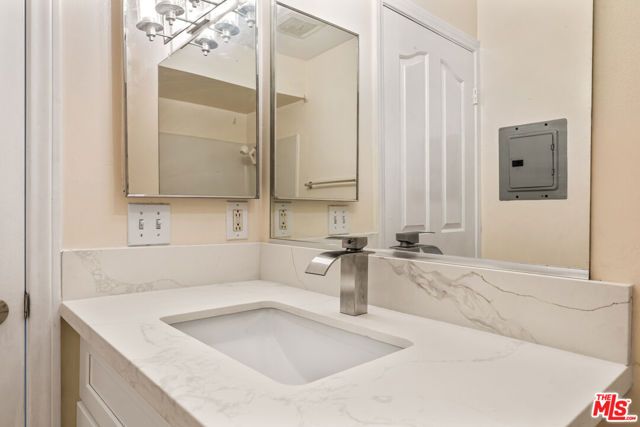 4755 Templeton Street 2115, Los Angeles, CA 90032