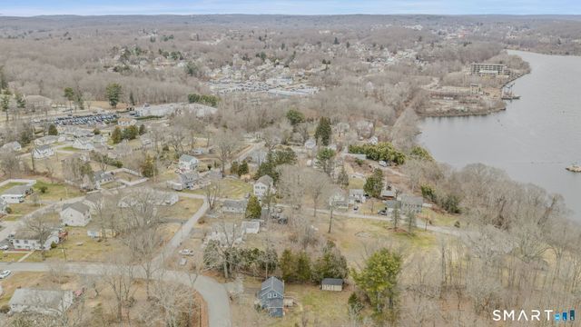 66 Lucas Park Road, Norwich, CT 06360