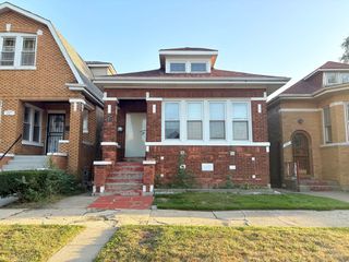 525 E 87th Place, Chicago, IL 60619