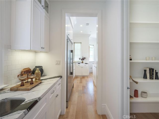 8056 Kentwood, Los Angeles, CA 90045