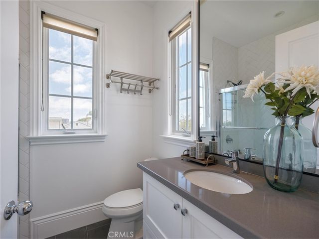 8056 Kentwood, Los Angeles, CA 90045