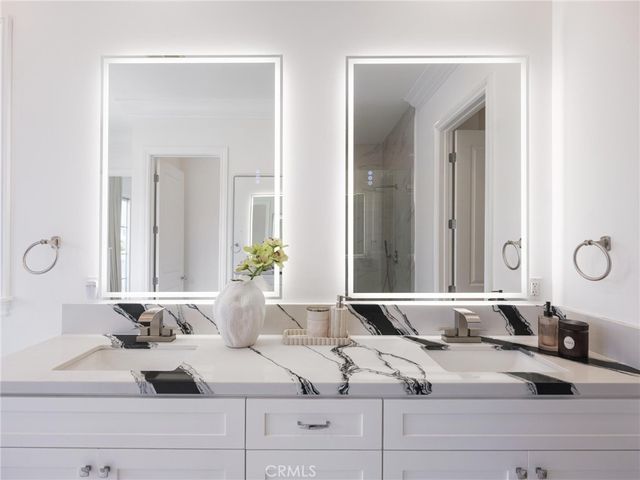 8056 Kentwood, Los Angeles, CA 90045