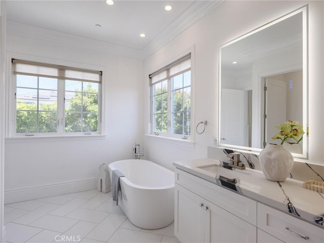 8056 Kentwood, Los Angeles, CA 90045