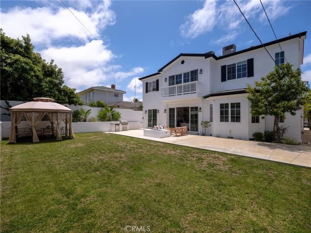 8056 Kentwood, Los Angeles, CA 90045