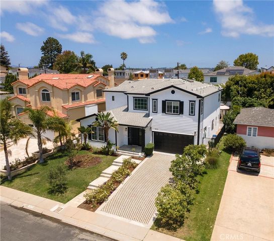 8056 Kentwood, Los Angeles, CA 90045