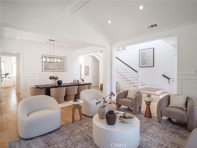 8056 Kentwood, Los Angeles, CA 90045
