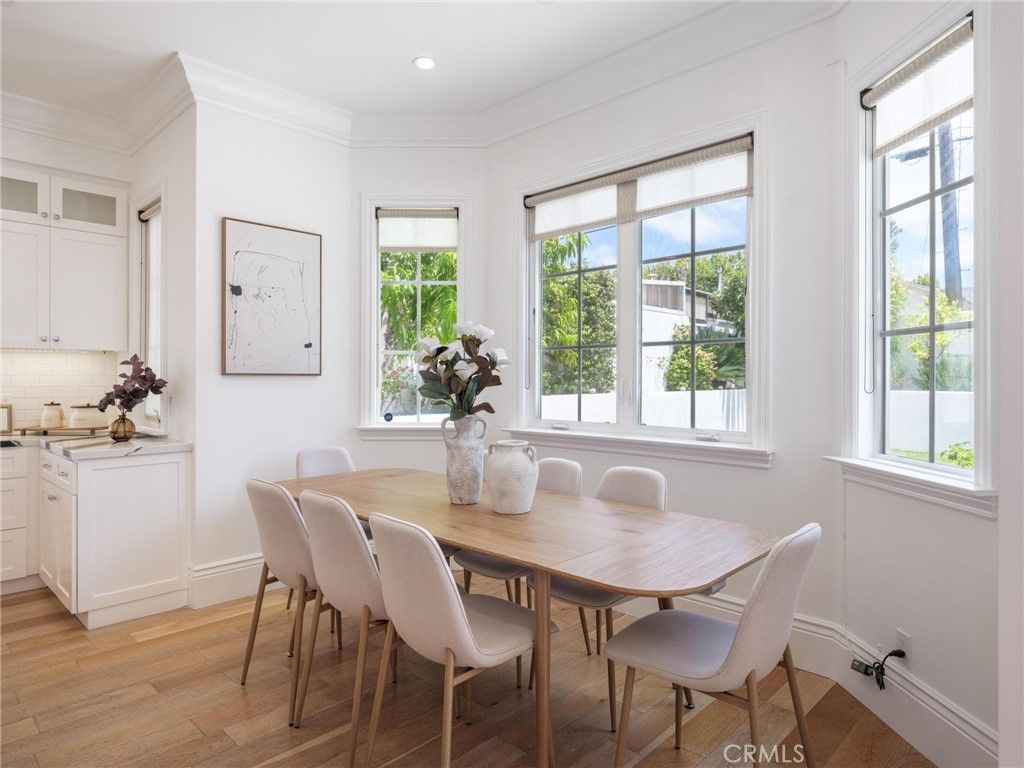 Image 16 of property listing at 8056 Kentwood, Los Angeles, CA 90045