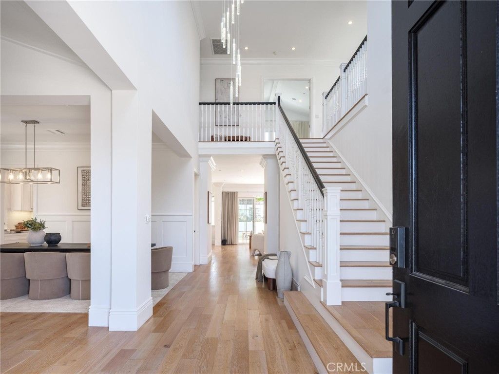 Image 2 of property listing at 8056 Kentwood, Los Angeles, CA 90045