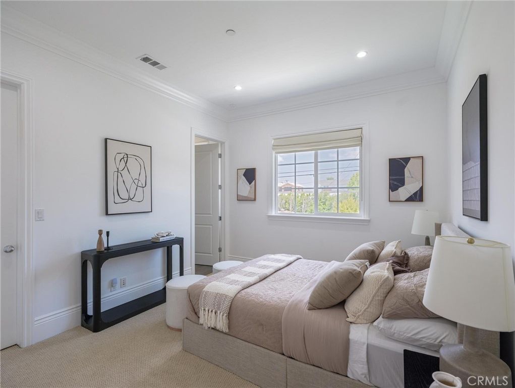 Image 34 of property listing at 8056 Kentwood, Los Angeles, CA 90045