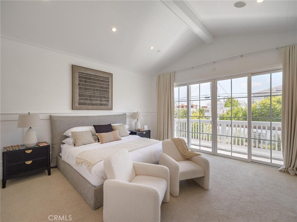 Image 38 of property listing at 8056 Kentwood, Los Angeles, CA 90045
