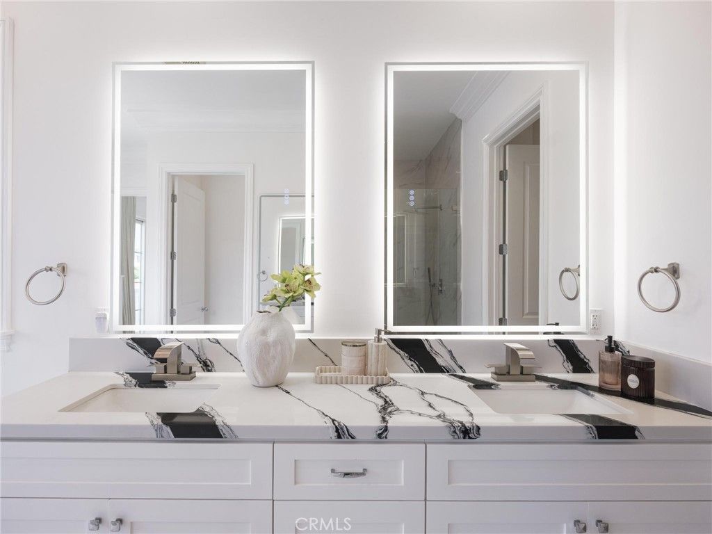 Image 43 of property listing at 8056 Kentwood, Los Angeles, CA 90045