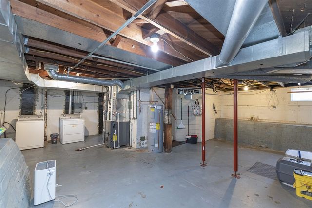 110 Theoda Court, Buchanan, MI 49107
