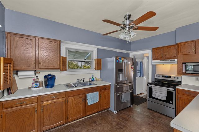 110 Theoda Court, Buchanan, MI 49107