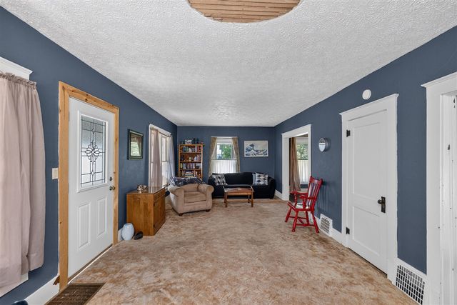 110 Theoda Court, Buchanan, MI 49107