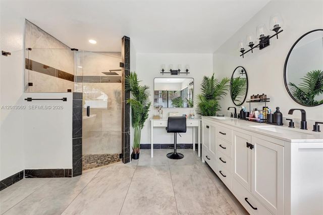 10325 NW 6th St, Coral Springs, FL 33071