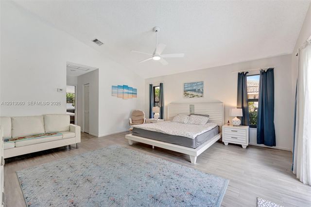 10325 NW 6th St, Coral Springs, FL 33071