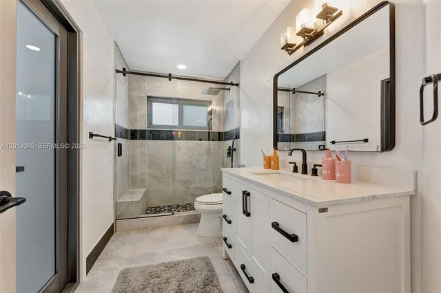 10325 NW 6th St, Coral Springs, FL 33071