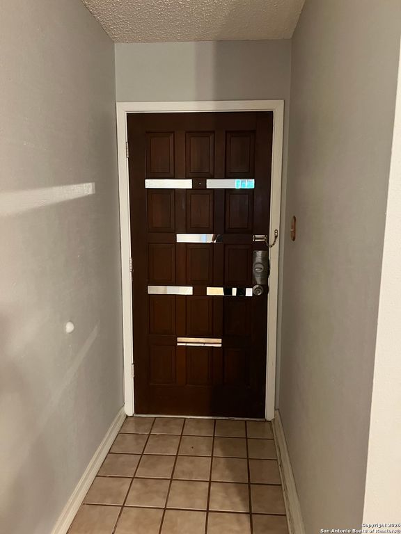 923 Vance Jackson, San Antonio, TX 78201