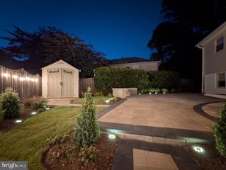 2000 VOLLEY CT, Alexandria, VA 22308