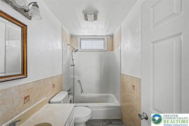 108 Mink Lane, Lehman Twp, PA 18324