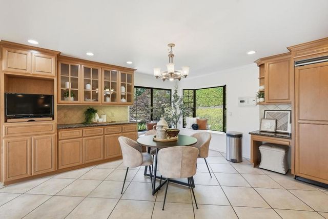 18803 Hilltop Way, Saratoga, CA 95070