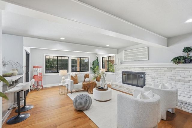 18803 Hilltop Way, Saratoga, CA 95070