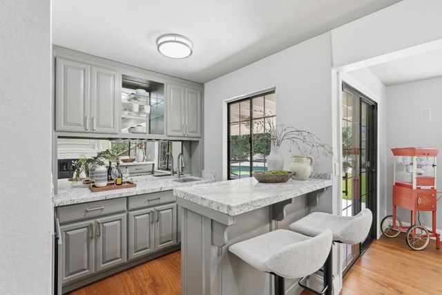 18803 Hilltop Way, Saratoga, CA 95070