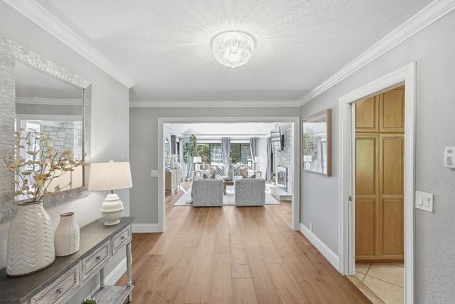 18803 Hilltop Way, Saratoga, CA 95070