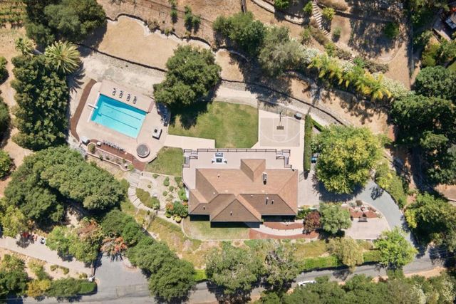 18803 Hilltop Way, Saratoga, CA 95070