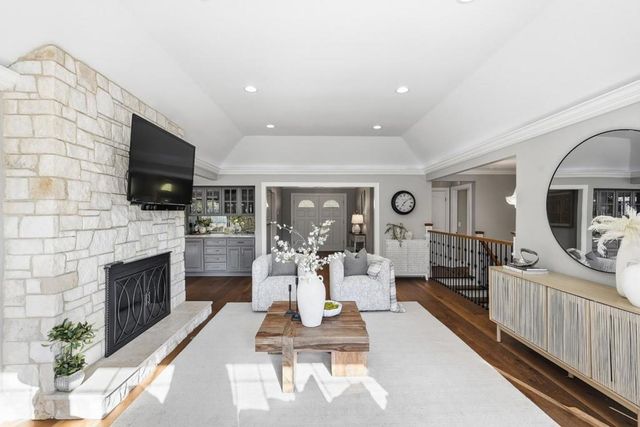 18803 Hilltop Way, Saratoga, CA 95070
