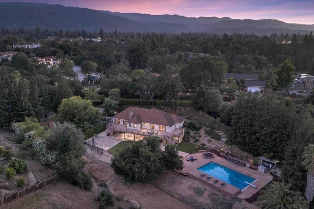 18803 Hilltop Way, Saratoga, CA 95070