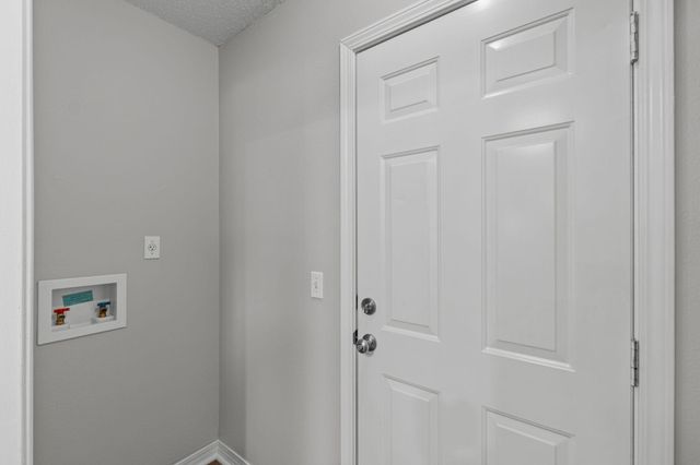 8134 Menorca Street, Navarre, FL 32566