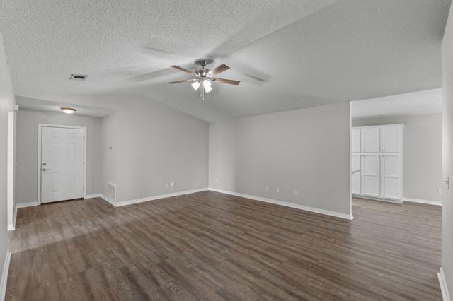 8134 Menorca Street, Navarre, FL 32566