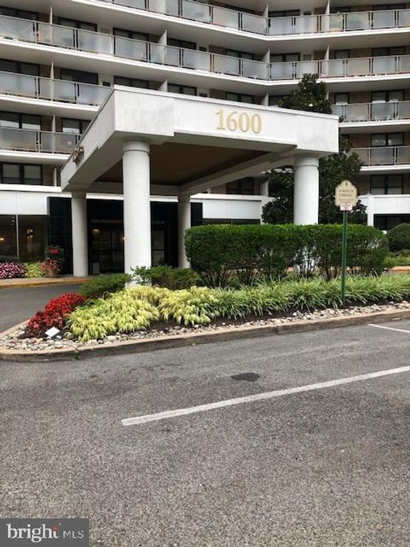 1600 HAGYS FORD RD #6-B, Penn Valley, PA 19072