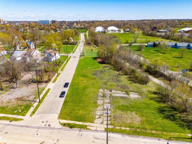 91 Lake Street, Pontiac, MI 48341