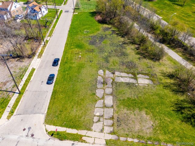 91 Lake Street, Pontiac, MI 48341