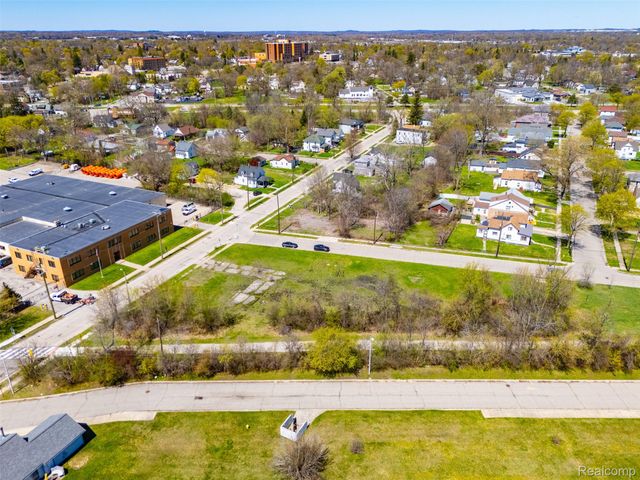 91 Lake Street, Pontiac, MI 48341