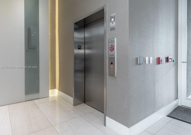 100 N Federal Hwy, Hallandale Beach, FL 33009