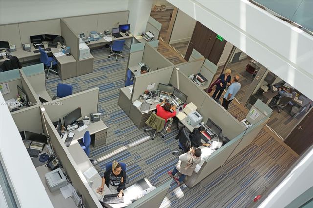 100 N Federal Hwy, Hallandale Beach, FL 33009