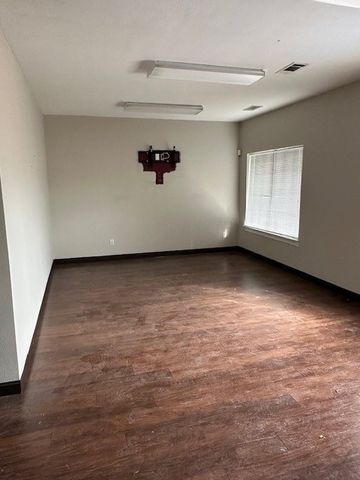 649 Alsbury, Burleson, TX 76028