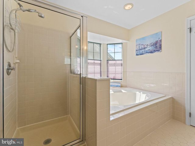 34 LA COSTA DR, Blackwood, NJ 08012