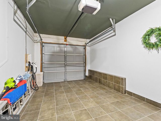 34 LA COSTA DR, Blackwood, NJ 08012