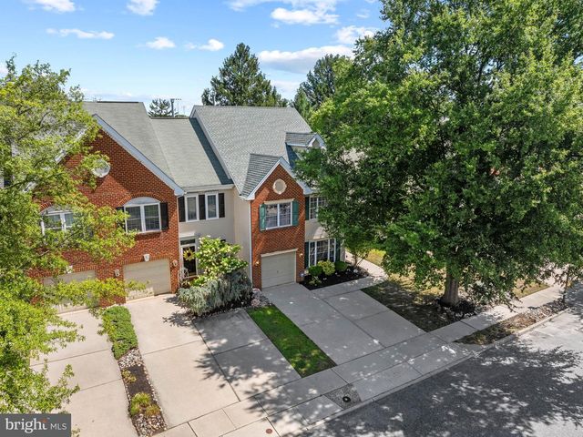 34 LA COSTA DR, Blackwood, NJ 08012