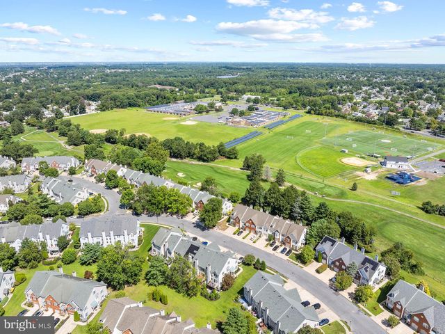 34 LA COSTA DR, Blackwood, NJ 08012