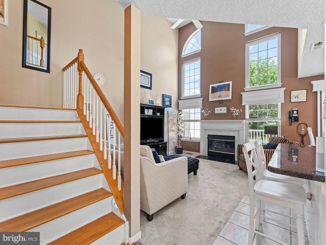 34 LA COSTA DR, Blackwood, NJ 08012