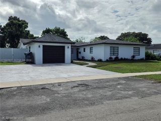 4360 NW 13th ct, Lauderhill, FL 33313
