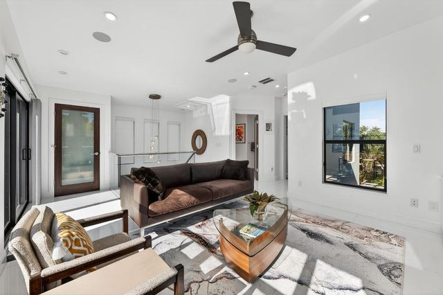 25 Ocean Drive, Jupiter, FL 33469