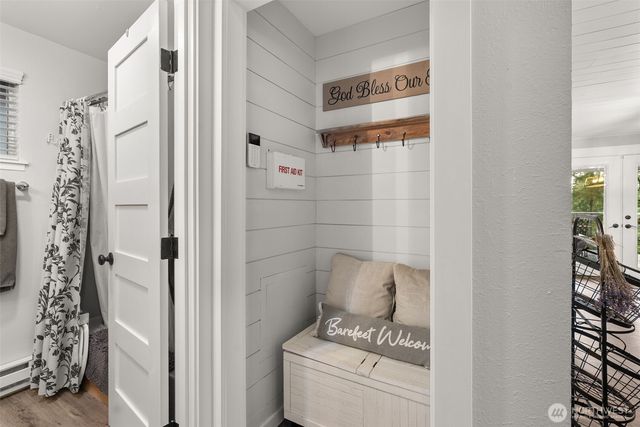 2800 E Phillips Lake Loop Road, Shelton, WA 98584